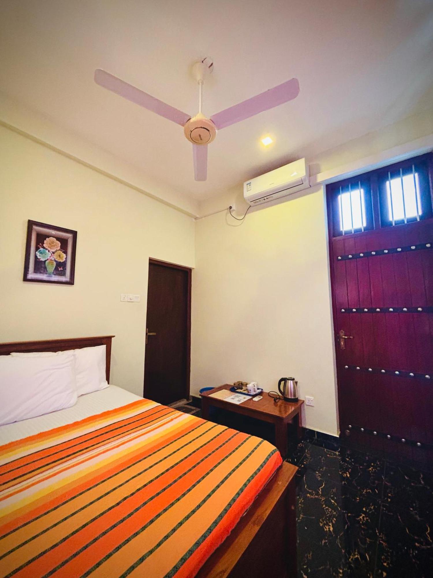 Nirosha Guest House Galle Cameră foto